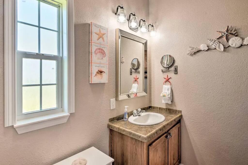 Coastal Heaven - Crystal Beach Relaxing Beach Home Bolivar Peninsula Exterior foto
