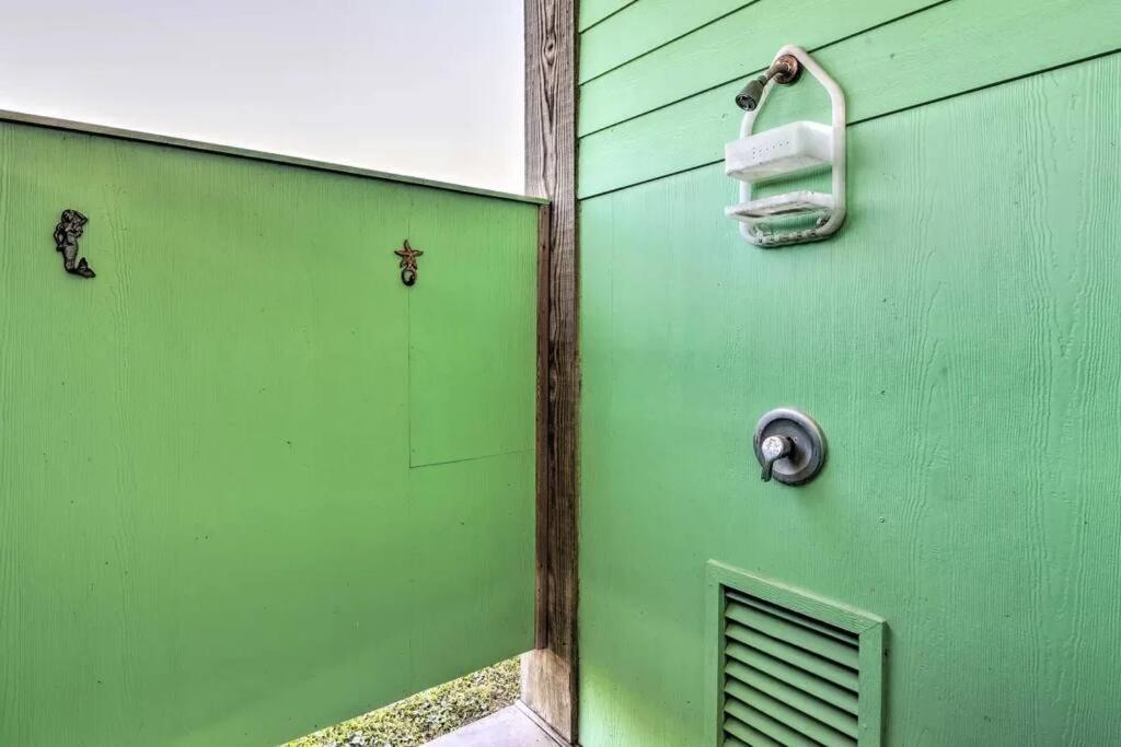 Coastal Heaven - Crystal Beach Relaxing Beach Home Bolivar Peninsula Exterior foto